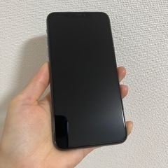美品iPhone11PROMAX ミッドナイトグリーン256GBの画像