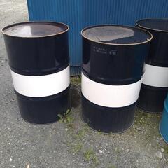 ドラム缶　入れ物、容器の画像