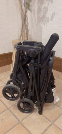 スマートトライク ミニミストローラー かんたん折りたたみ軽量コンパクトベビーカー