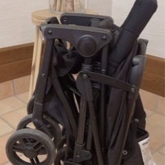 スマートトライク ミニミストローラー かんたん折りたたみ軽量コンパクトベビーカーの画像