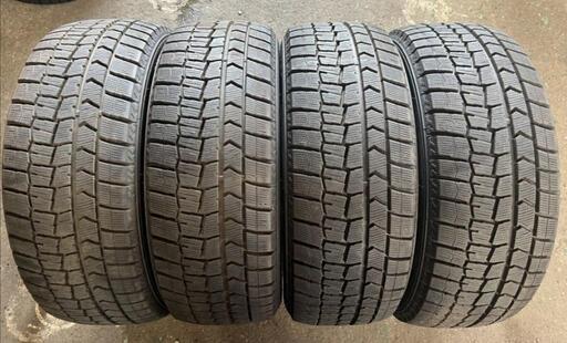 2020年製ダンロップウインターマックス225/55/17/97Q

バリ溝4本約9ミリ/4本セット