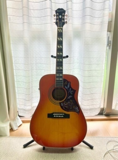 エレクトリックアコースティックギター