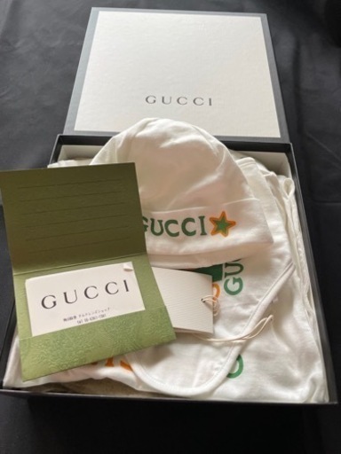 【新品未使用、箱付き】GUCCI ロンパース　帽子　スタイ　セット　イタリア製