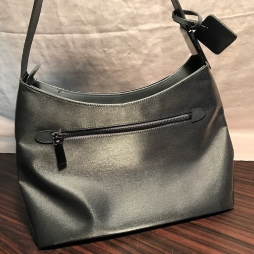 PELLE BORSA ペレボルサ　ハンドバッグ　シルバーラメ