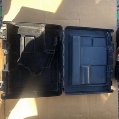 充電式インパクトドライバ　空箱