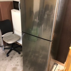 【美品】SHARP冷蔵庫★2ドアロング225L★2019年製