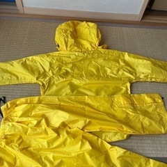 キッズ防水服の画像