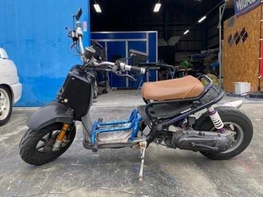 ホンダ　ズーマー50cc　キャブ新品　BURIALマフラー　社外サス　ローダウン
