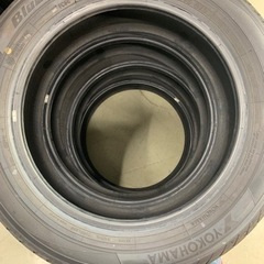 　165-65-R15 ヨコハマほぼ新品　金額相談可ブルーアース　タイヤ　4本の画像