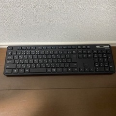 ELECOM 無線キーボード　テンキーあり