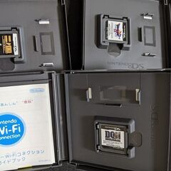 Nintendo DS lite本体＋ソフト３個などの画像