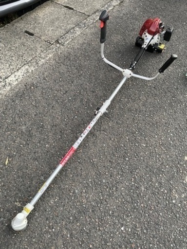 草刈機　綺麗な方？です