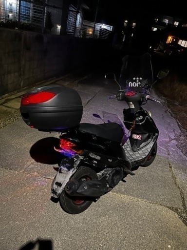 V125g 売ります。