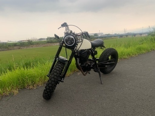 大幅値下げ！かなり目立ちます！TW200 2JL カスタム！