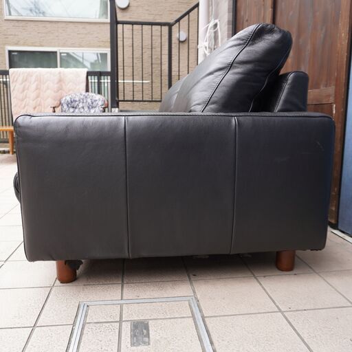 オンライン 人気の無印良品(MUJI)のフェザーを使用した本革張り2.5