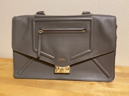【定価約10万】FURLA グレー ワンショルダー バッグ【全国配送可】