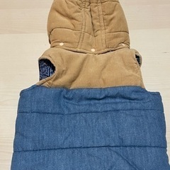 【新品未使用】breeze ダウンベスト　フード付　幼児　キッズの画像