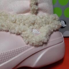crocs  ナディア (ブーツ) / W6 22.0cmの画像