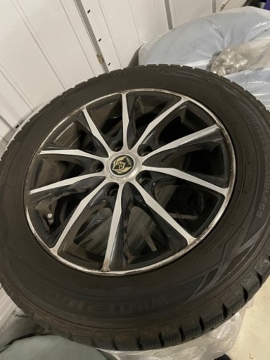 スタッドレスタイヤ　2056016