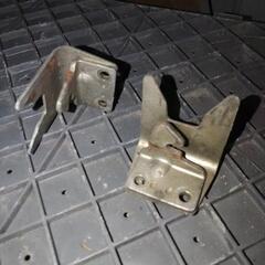 ホーク系、シート固定金具？