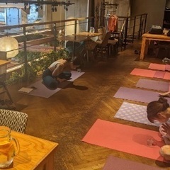 【11/27 日曜】カフェヨガ吉祥寺/10:15-11:15 ¥1,100 無料マット貸出の画像