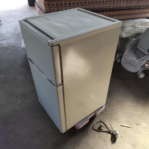 小型　冷蔵庫