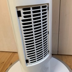 【2018年製】 KOIZUMI コイズミ 送風機能付ファンヒーターの画像