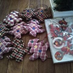 クリスマスイルミネーション　飾り電球　ミニツリー　オーナメントなどの画像