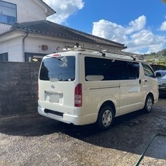 ハイエースの画像