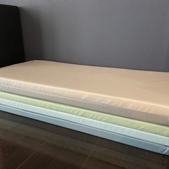 IKEA 折りたたみプレイマットの画像