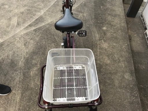 電動アシスト三輪自転車