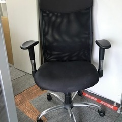 大型デスクチェア
