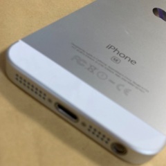 iPhoneSE 32g SIMフリー　シルバーの画像
