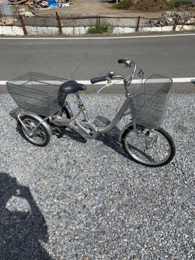 三輪車自転車　譲渡証付き