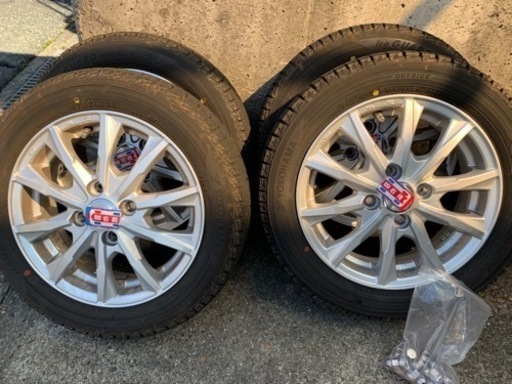 受付終了155/65R14 75Q スタッドレスタイヤ
