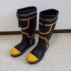 【購入者決まりました】防寒安全靴_DCM_LLサイズ　つま先端鉄芯入り