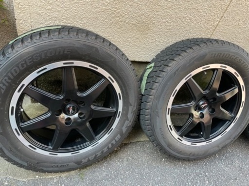 スタッドレスタイヤ　ブリヂストン　値段交渉ok