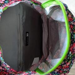 韓国花柄リュックの画像