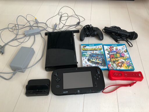 値下げしました【引取り限定】Wii Uとソフト２本、付属部品