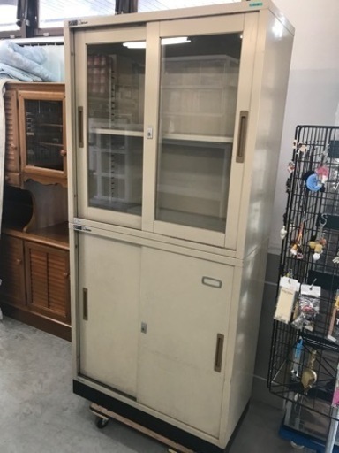 ※終了※事務用品★鍵付き 書庫 本棚 シェルフ 上下分離