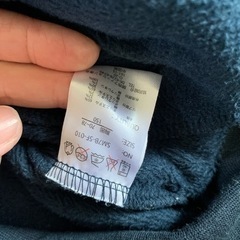 ジップ付きパーカーの画像