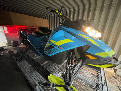 スノーモービル⭐️ski-doo・スキードゥ⭐️G4・summi・サミット