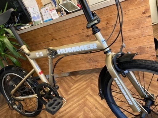 【タイヤ・チューブ新品！HUMMER】6段変速　20インチ折りたたみ自転車　ゴールド