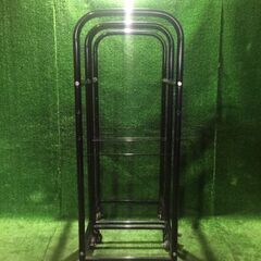 ★愛知発 タイヤラック 2組セット販売 4本収納可能  ガレージ部品 直接引き取り歓迎の画像