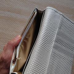 開運・金運☆白蛇200万円入る財布の画像