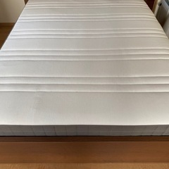 福岡市内配達無料 クイーンベッドマットレス フレームセット IKEA