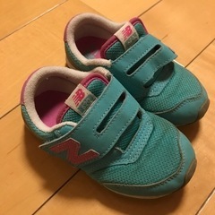 ニューバランス　15.5センチ　スニーカー