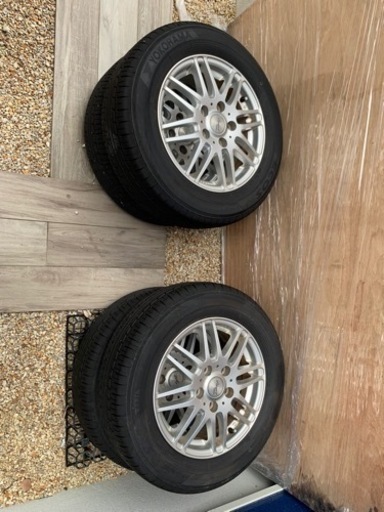 商談中195/65/R15 5穴　ノーマルタイヤホイールセット