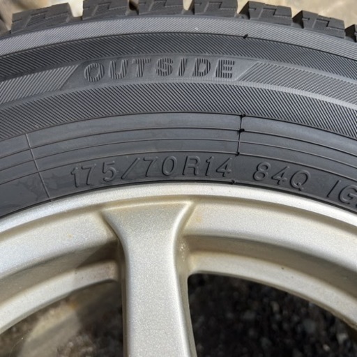 スタッドレスタイヤ ホイールセット 175/70R14