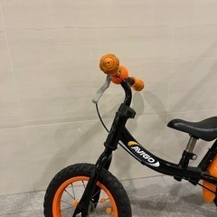 二輪車　三輪車　ストライダーの画像